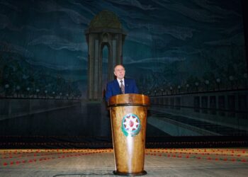 Xalqa bağışlanmış ömürdən anlar: 2000-ci ilin yanvarı