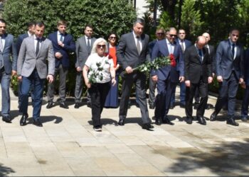 Tbilisidə Ulu Öndər Heydər Əliyevin və Azərbaycan Xalq Cümhuriyyətinin qurucularının xatirələri anılıb