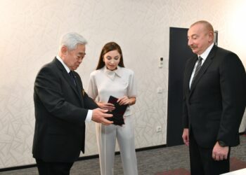 Mehriban Əliyevaya qara kəmər təqdim edilib