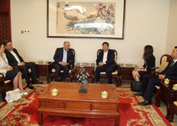 YAP Mərkəzi Aparatının rəhbəri ÇKP Mərkəzi Komitəsinin Beynəlxalq əlaqələr şöbəsi müdirinin müavini ilə görüşüb