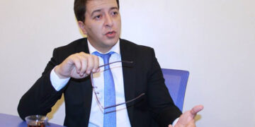 Elşən Musayev: “Avropa Ermənistan üzərindən Rusiyaya yeni cəbhə açmaq istəyir”