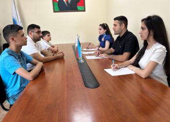 Qafan Rayon Gənclər Şurasının təşəbbüsü ilə intellektual yarışda uğurla çıxış etmiş şagirdlərlə görüş keçirilmişdir