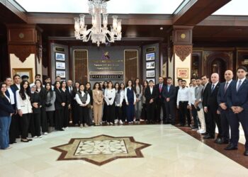 Milli Məclisdə şəhid övladı olan tələbələrlə görüş keçirilib