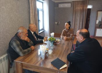 Deputat Səyyad Salahlı şəhid ailələri ilə  görüşüb