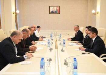 Özbəkistan parlamentinin deputatı Milli Məclisdə