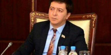 “Özünüzü dolamısınız, yoxsa bizi?!”