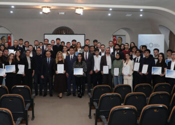 Qərbi Azərbaycan İcması ilə fəal əməkdaşlıq etmiş gənclərlə ilin yekunlarına dair hesabat görüşü keçirilib