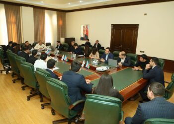 Qərbi Azərbaycan İcmasında İcmanın Gənclər Şurasının üzvləri ilə növbəti görüş keçirilib