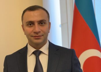 Azərbaycanda 26 yaşlı gənc siyasi elmlər üzrə fəlsəfə doktoru olub