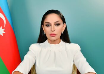 Mehriban xanım xalqa olan dərin sevgisi, sadəliyi, humanist dəyərlərə bağlılığı ilə insanların rəğbətini qazanmışdır