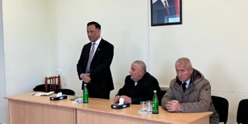 Elman Nəsirov Cəlilabadın Sabirabad kəndində seçicilərlə görüşüb