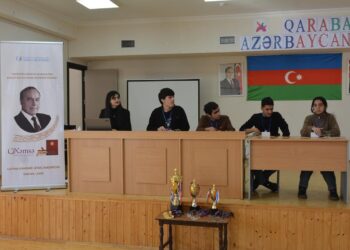 Konstitusiyaya aparan irs: Xəmsə ilə Heydər Əliyevin izində