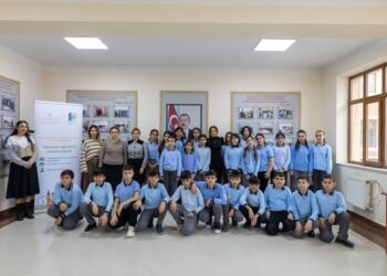 “Danışaraq ingilis dilini mükəmməlləşdir” qrant layihəsi çərçivəsində açılış mərasimi keçirilmişdir
