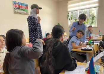 “İngilis dili ilə qlobal imkanlara açılan qapı” layihəsi çərçivəsində növbəti təlim keçirilib