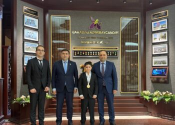 Komitə sədri 11 yaşlı dünya çempionu ilə görüşüb